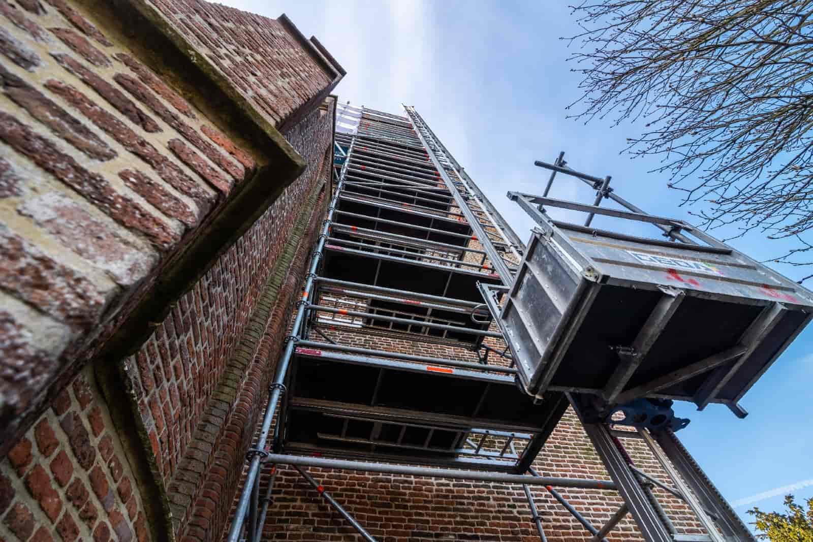 Takkenkamp-gevelonderhoud-lift-1-min
